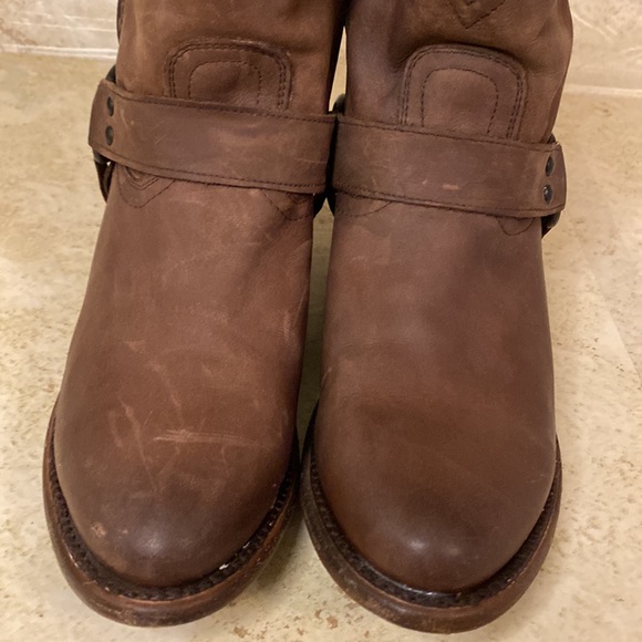 Frye short brown leather boot size 6.5 - Picture 3 of 5